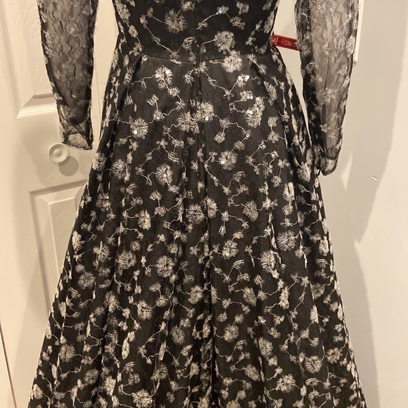 NWOT Mac Duggal sequin ball gown - Picture 12 of 14